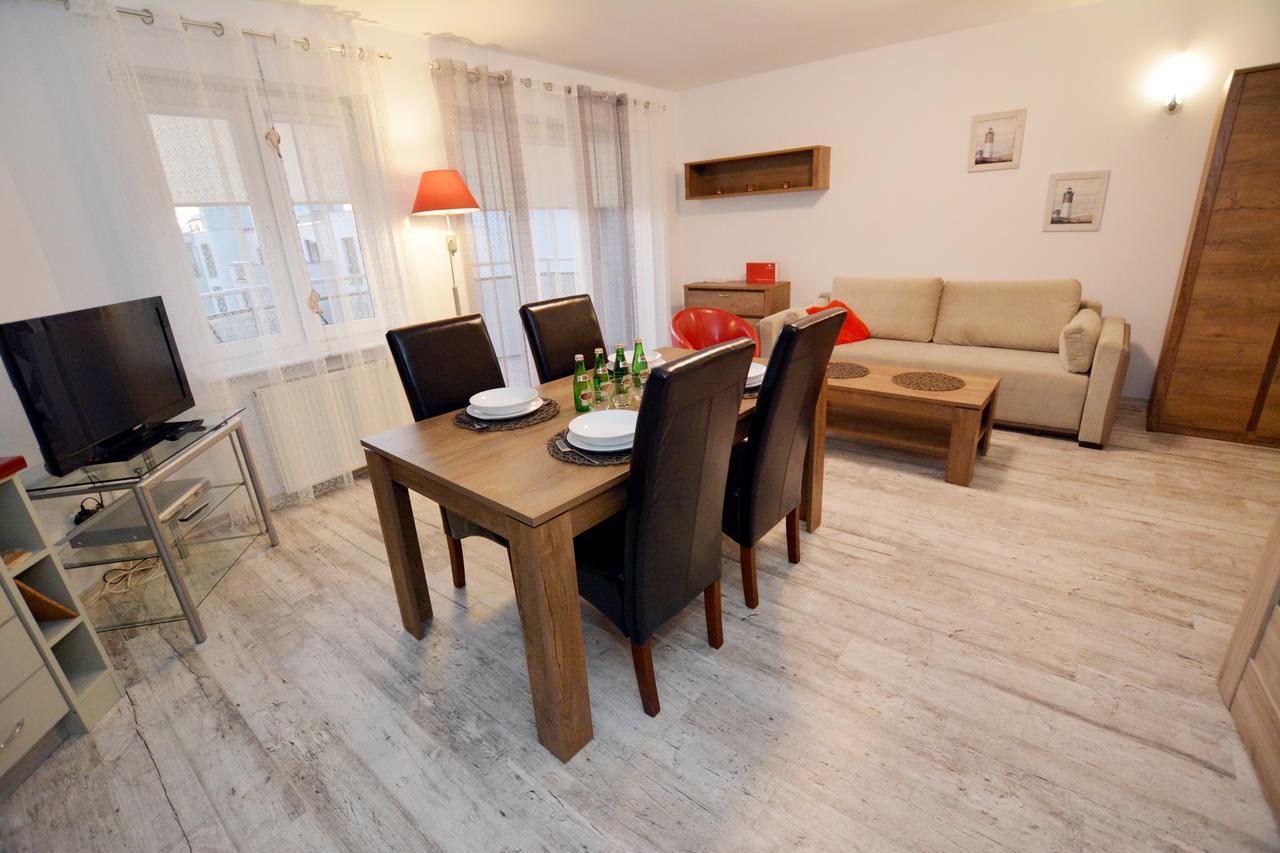 Apartament Przy Latarni Morskiej Kolobrzeg Ngoại thất bức ảnh