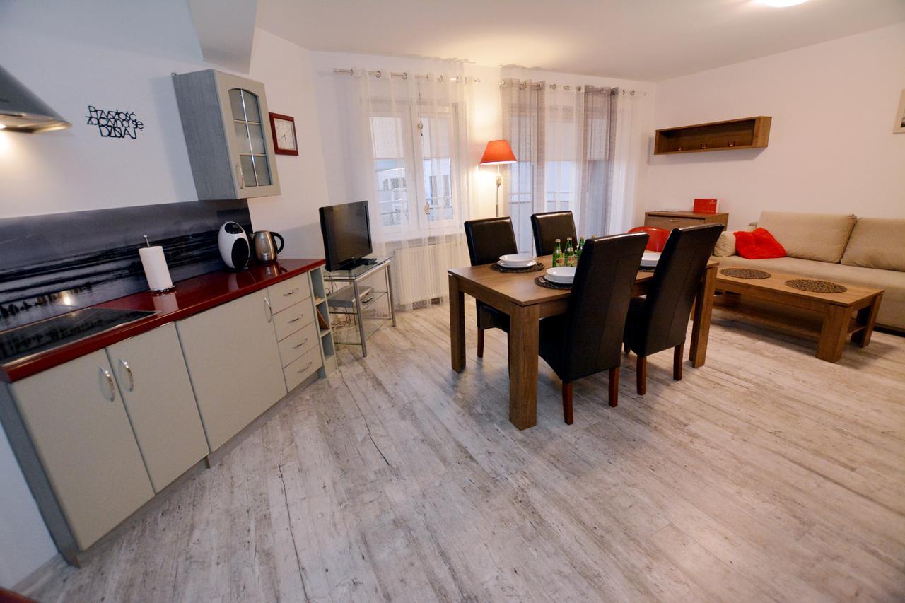Apartament Przy Latarni Morskiej Kolobrzeg Ngoại thất bức ảnh